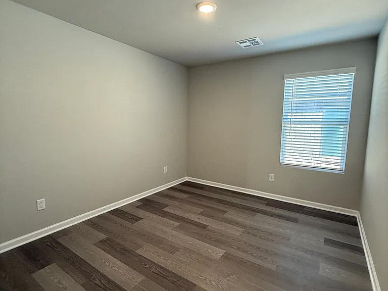 10521 SW 41st St — Photo 16