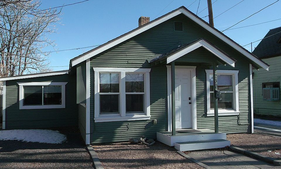 1st image of 230 N 11th St