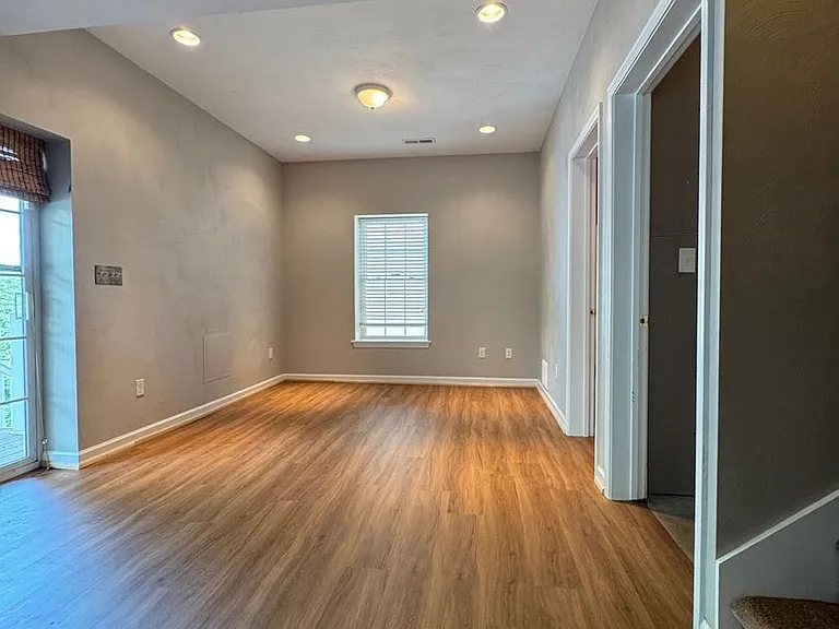 1340 Morningside St SE — Photo 10