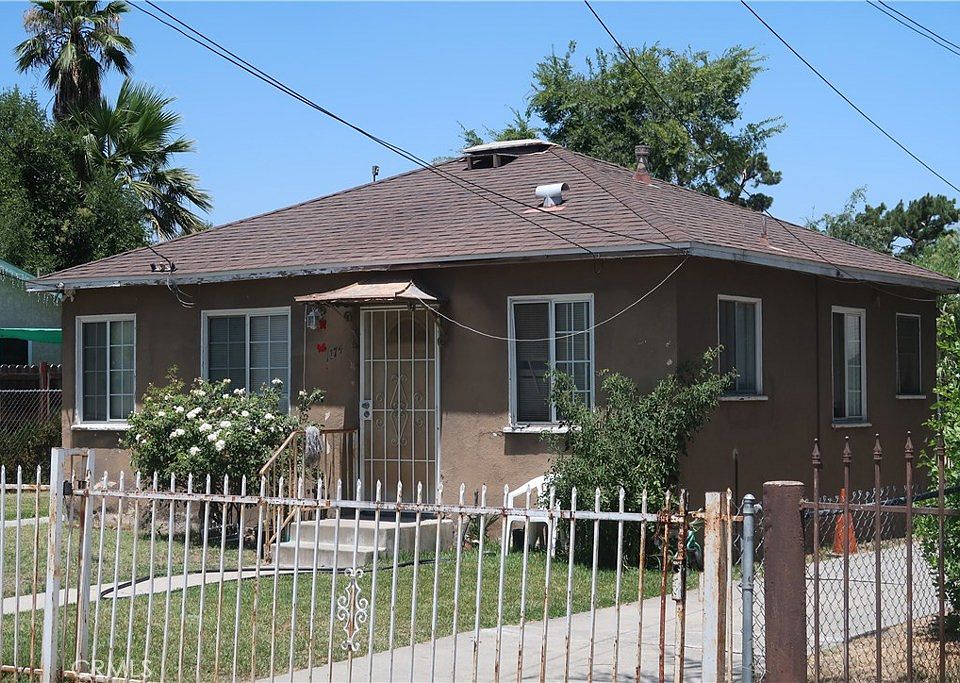 1st image of 1174 Esperanza St