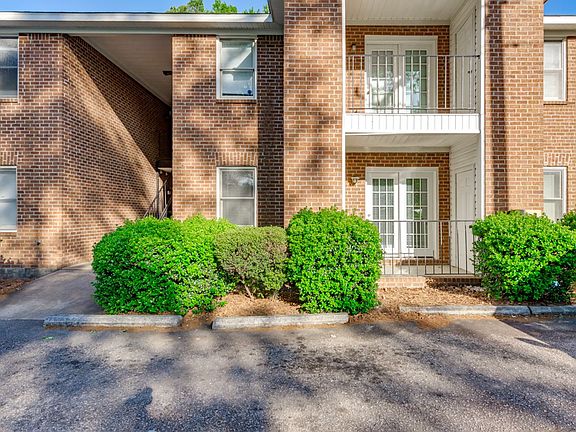 2nd image of 403 Wormwood Ln APT H