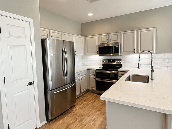 3rd image of 4088 E Lodgepole Dr