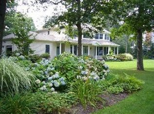 470 Willis Creek Dr, Mattituck, NY 11952
