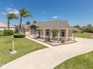 137 SE 12th Ct, Cape Coral, FL 33990