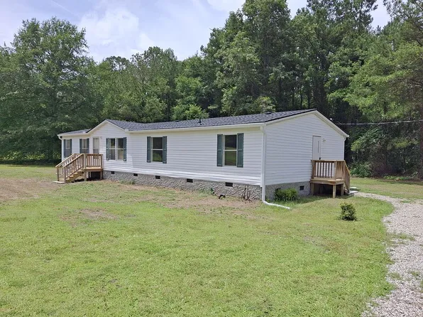 337 Valley View Dr, Byron, GA 31008