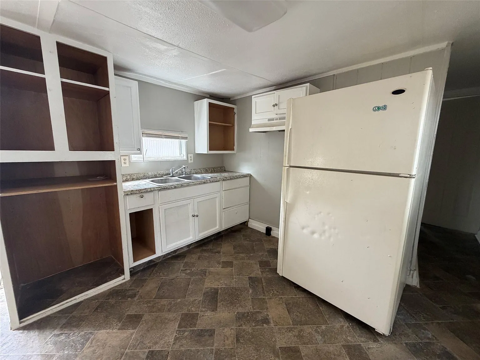 2 bed, 1.0 bath, 480 sqft, $725 — Photo 4