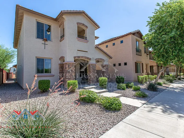 9136 W Meadow Dr — Photo 3