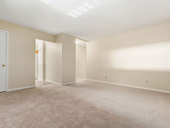 3rd image of 6 Shepherd Ln #D