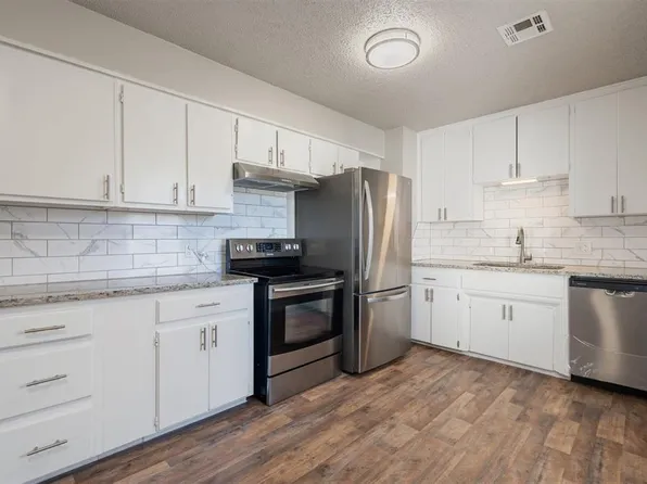 3301 Brookside Dr, Midwest City, OK 73110