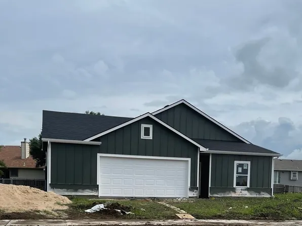 9210 E Creed St, Wichita, KS 67210