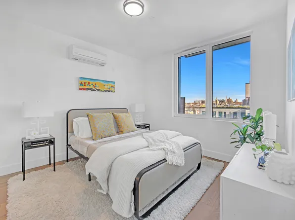 288 4th Avenue image 6 of 13