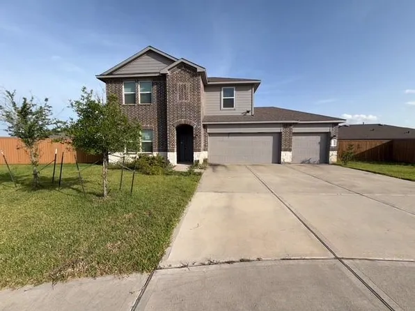 426 Blanco Ln, Dayton, TX 77535
