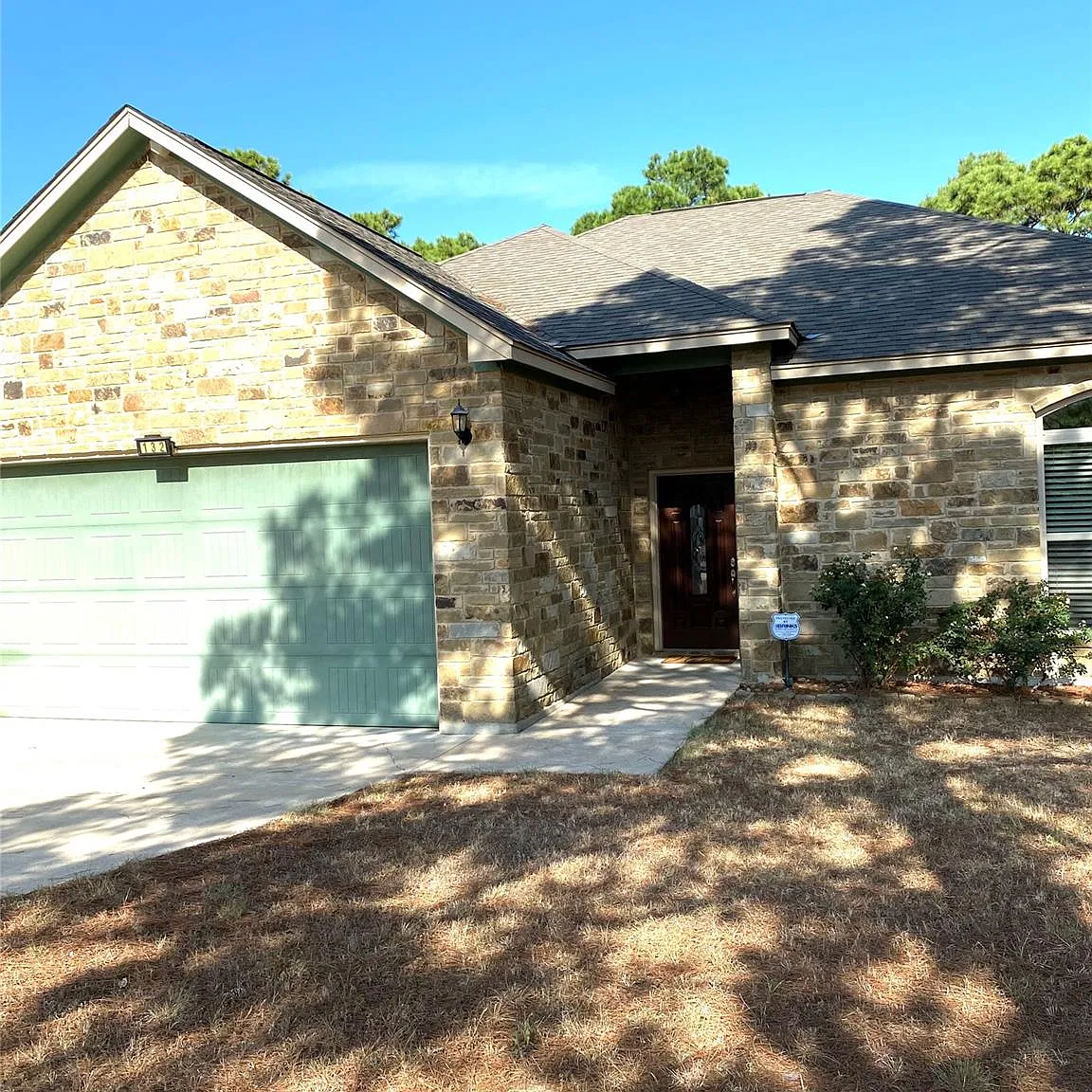 3 bed, 2.0 bath, 1632 sqft, $2,395 — Photo 1
