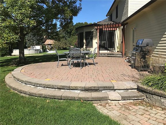 5th image of 72 Corral Dr