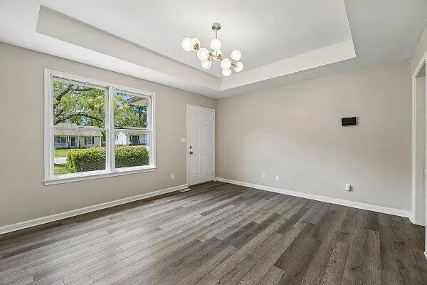 776 Princeton Cir — Photo 2