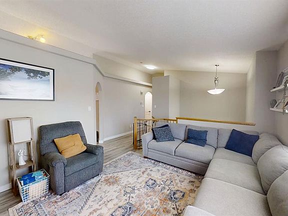 5th image of 80 Aberdeen Rd E