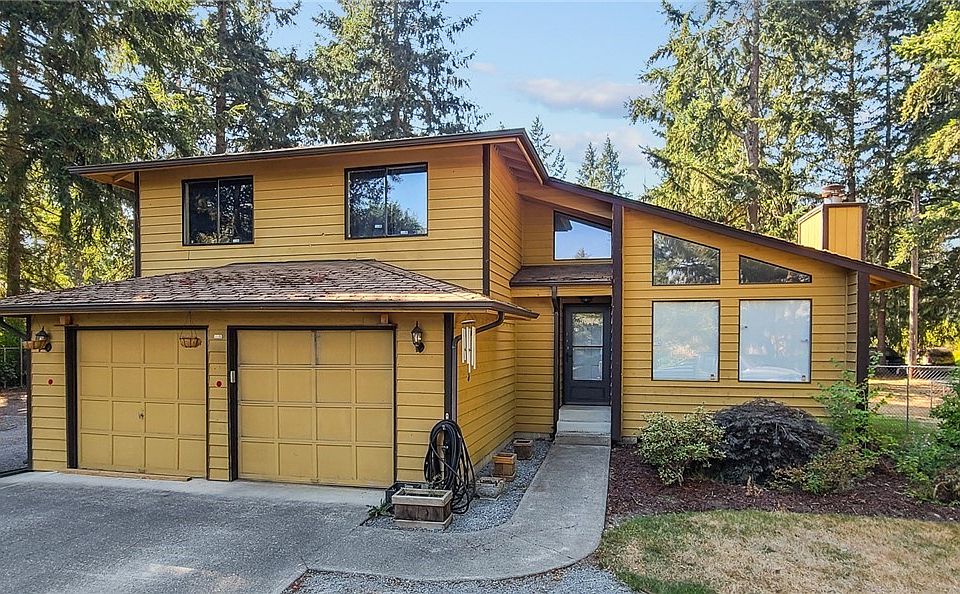 1st image of 23519 46th Ave E