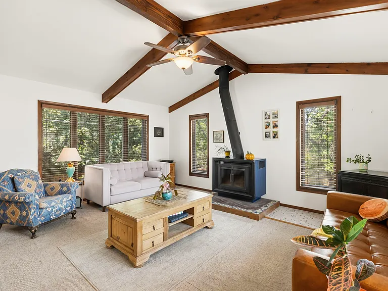 1321 Eagle View Dr — Photo 10