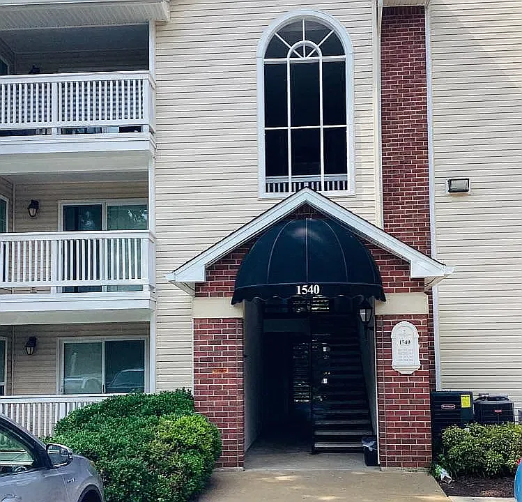 1 bed, 624 sqft, $1,950 — Photo 1