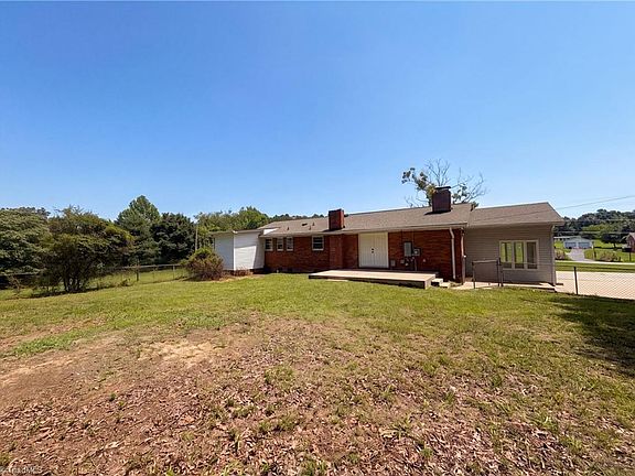 5th image of 4913 Millpoint Rd