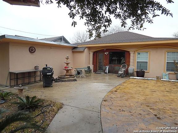 2nd image of 216 W Cheryl Dr