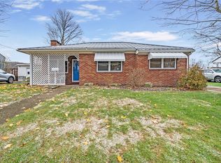 709 E 1st St, Minerva, OH 44657