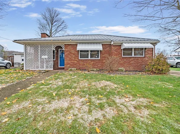 709 E 1st St, Minerva, OH 44657