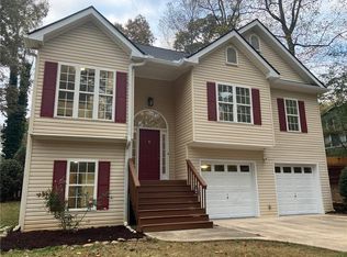 4926 Red Oak Dr, Gainesville, GA 30506