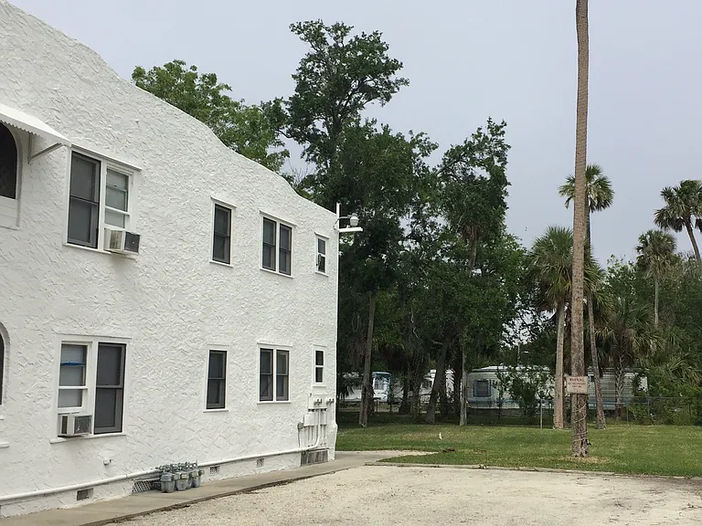 619 Tanglewood St #4 — Photo 9