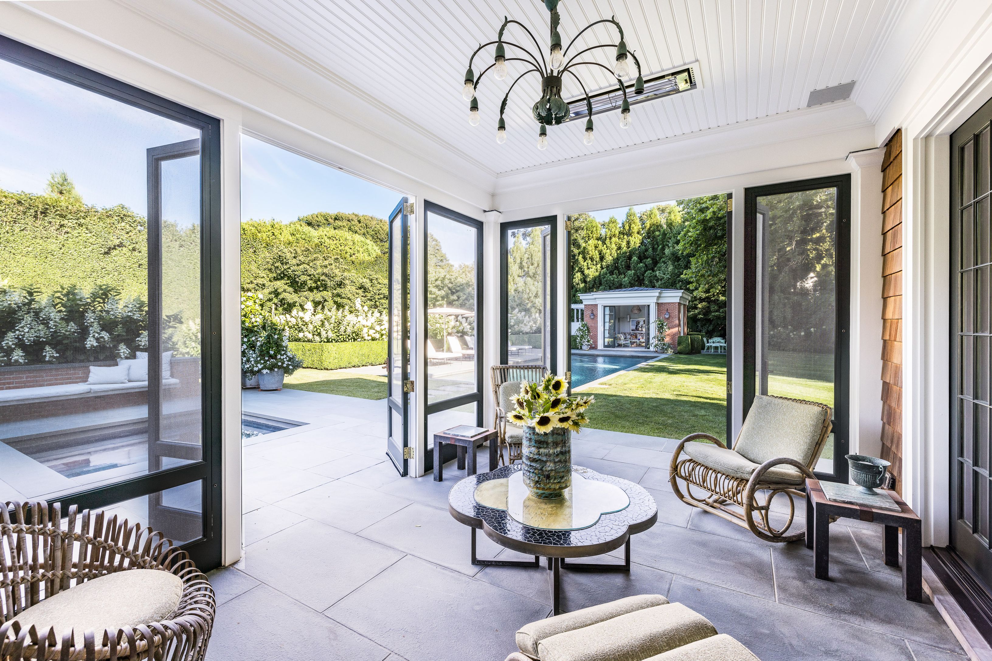 43 Lee Ave, East Hampton, NY 11937 Out East