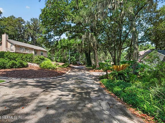 2nd image of 4340 SPRINGMOOR Drive W