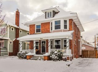 1528 Lauderdale Ave, Lakewood, OH 44107