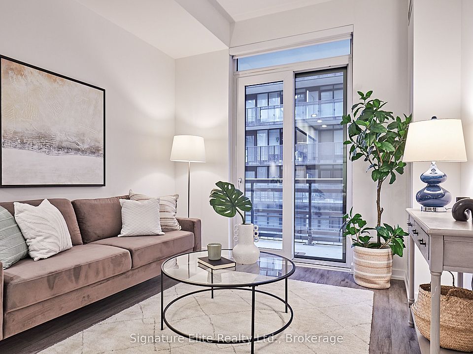 1st image of 39 Roehampton Ave #307
