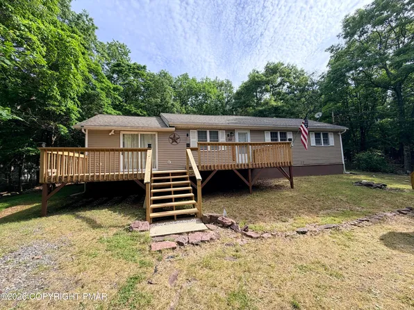 32 Shawnee Trl, Albrightsville, PA 18210