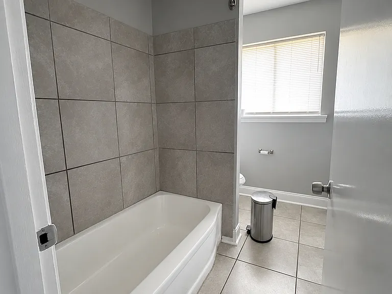 4 Alameda Dr — Photo 11