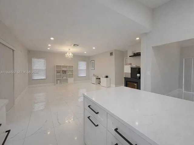 20888 Sugarloaf Ln — Photo 3