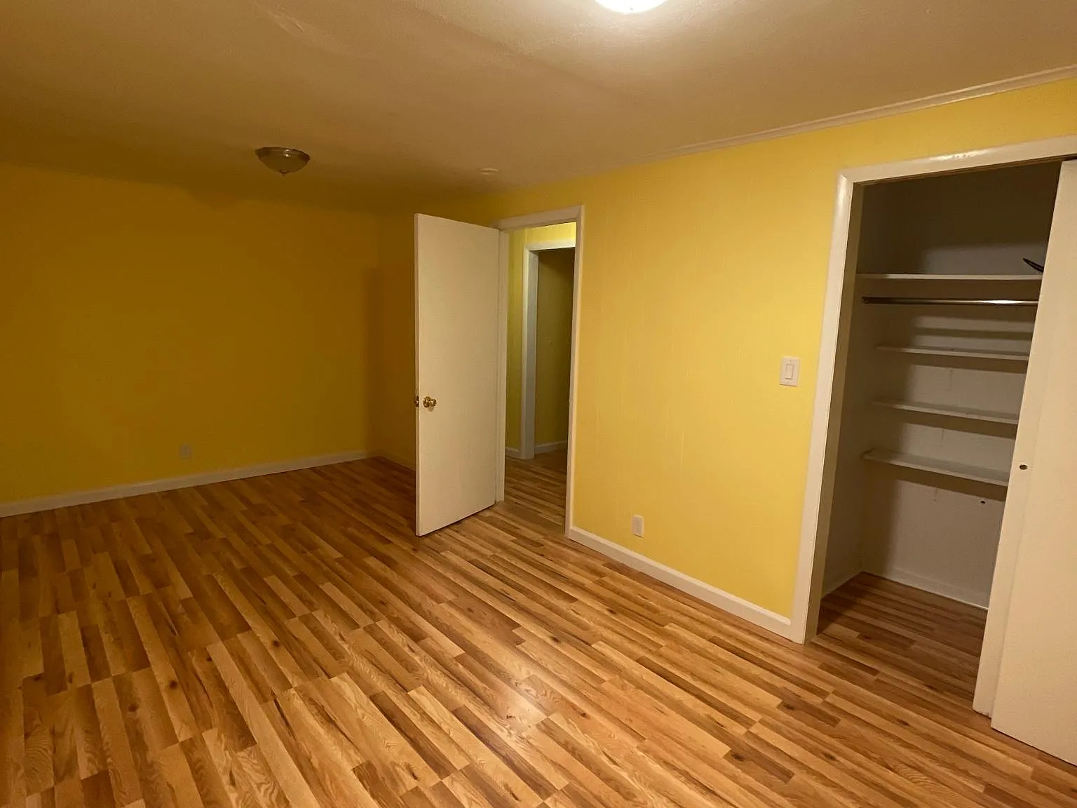 3 bed, 500 sqft, $3,000 — Photo 4