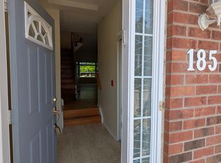 18 Clark Ave W #185, Vaughan, ON L4J 8H1