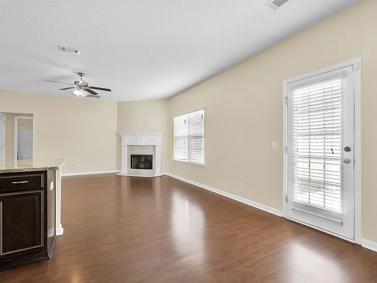 659 Red Oak Ln — Photo 18