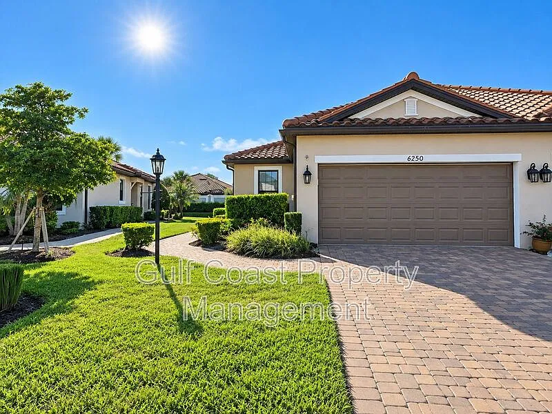 6250 Plateau Ct