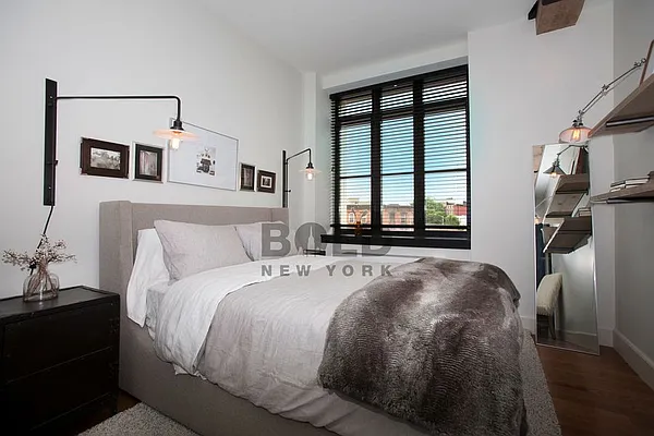Rented by Bold New York | media 40