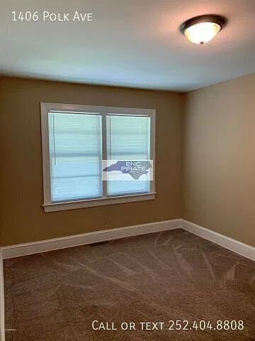 3 bed, 1.5 bath, $1,400 — Photo 3