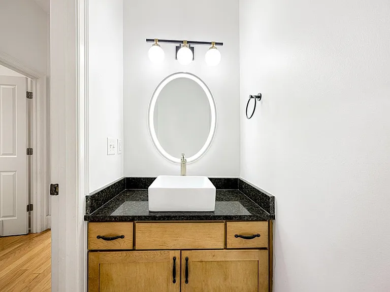 614 Tennessee St #201 — Photo 9