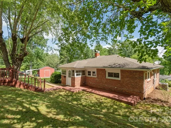 60 Sweet Summer Ln, Brevard, NC 28712