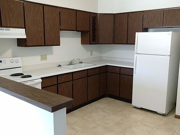 2nd image of 219 W Waupun St APT 6