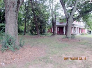 403 W Trade St, Dallas, NC 28034