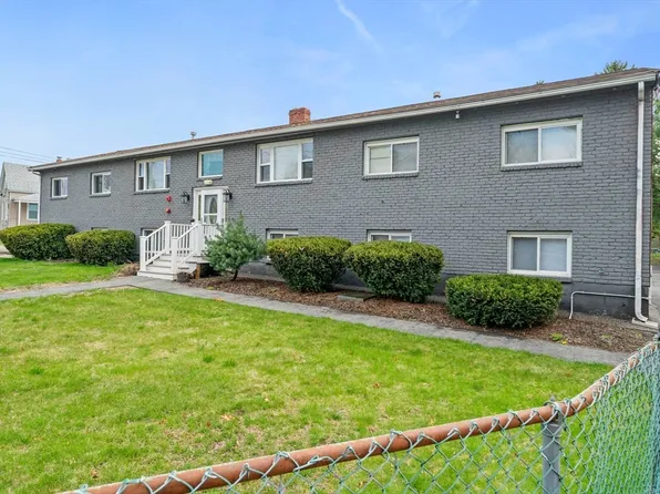 12 Green St, Stoughton, MA 02072