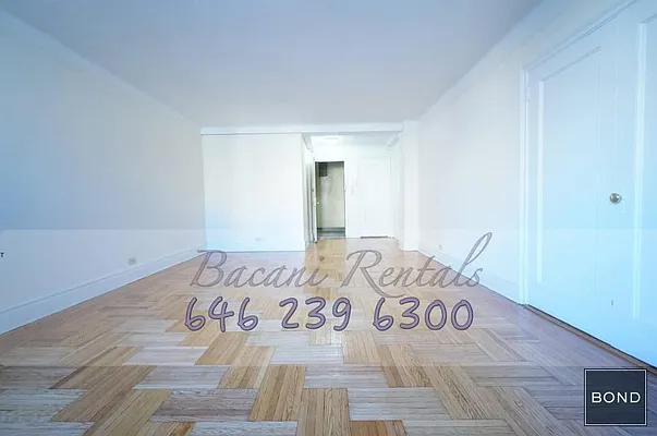 Rented by Bond New York | media 23