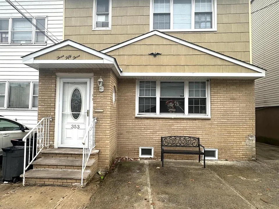 353 Liberty Ave #2