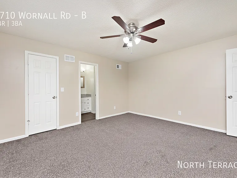 9718 Wornall Rd — Photo 14